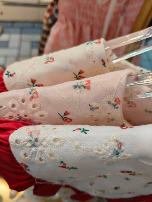 Peter Pan Collar Floral Print Embroidered Detail Tops
